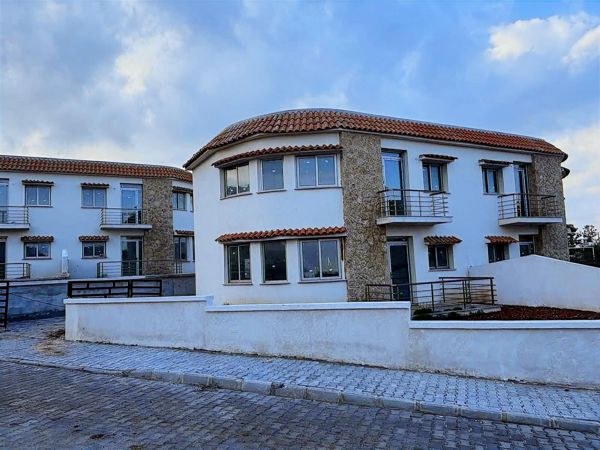 KIBRIS GİRNE MERKEZ ÇATALKÖY DE HAZIR BİTMİŞ SATILIK 3+1 VİLLA — fotoğraf 2