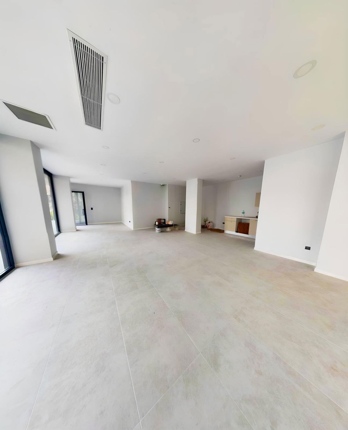 ŞAŞKINBAKKAL BAĞDAT CADDESİNDE YENİ BİNADA 100m2 KULLANIM ALANI