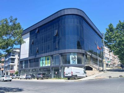 SANCAKTEPEDE GENİŞ CEPHE 1.750 m² DÜKKAN+DEPO+KAPALI OTOPARK — fotoğraf 10
