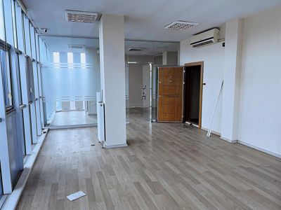 ÇEKMEKÖY TAŞDELEN GİRİŞ OTOBAN YANI KİRALIK 200 M2 OFİS KATI — fotoğraf 13