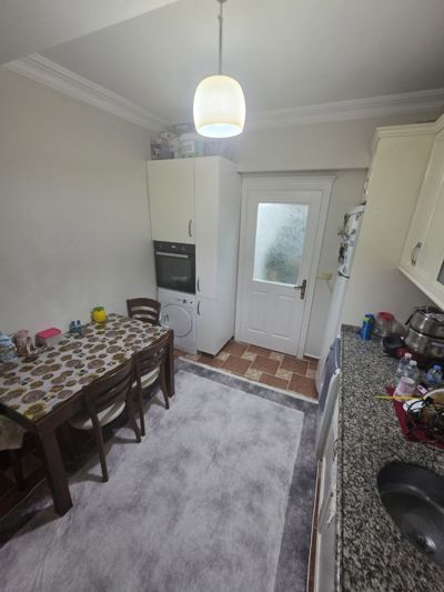 ÇENGELKÖYDE ÖZEL OKULLARA YAKIN, DEPOLU 3+1 SİTE İÇERİSİNDE FER — fotoğraf 8