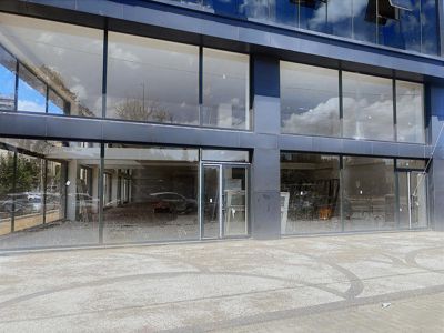 YENİ AÇILAN SAMANDIRA METRO İSTASYONU ÖNÜNDE KİRALIK DÜKKAN — fotoğraf 24