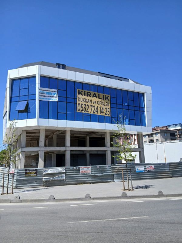 SANCAKTEPE SAMANDIRA METRO İST ASANSÖRÜ ÖNÜ SATILIK 180M2 OFİS — fotoğraf 5