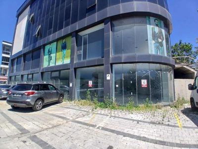 SANCAKTEPEDE GENİŞ CEPHE 1.750 m² DÜKKAN+DEPO+KAPALI OTOPARK
