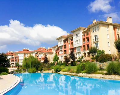 RAPSODİ EVLERİ 3+1 KİRALIK HAVUZ MANZARALI KİRALIK SERPİL ÇINAL — fotoğraf 3
