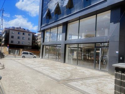YENİ AÇILAN SAMANDIRA METRO İSTASYONU ÖNÜNDE KİRALIK DÜKKAN — fotoğraf 29