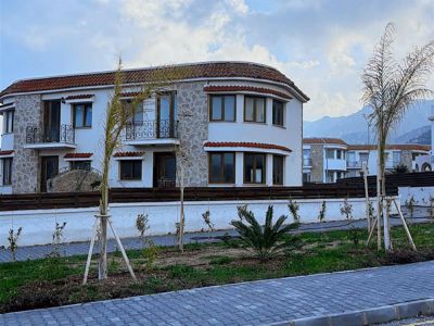 KIBRIS GİRNE MERKEZ ÇATALKÖY DE HAZIR BİTMİŞ SATILIK 3+1 VİLLA — fotoğraf 12