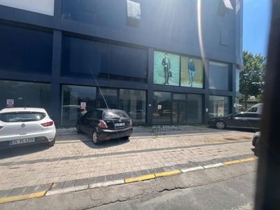 SANCAKTEPEDE GENİŞ CEPHE 1.750 m² DÜKKAN+DEPO+KAPALI OTOPARK — fotoğraf 9