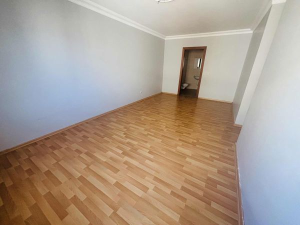 ÜMRANİYE AŞAĞI DUDULLUDA SİTE İÇERİSİNDE SATILIK 3+1 DAİRE