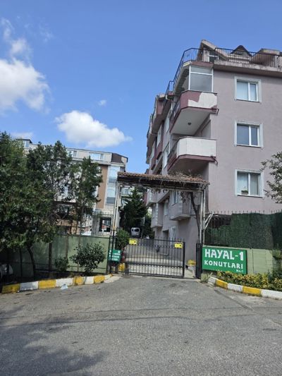 ÇENGELKÖYDE ÖZEL OKULLARA YAKIN, DEPOLU 3+1 SİTE İÇERİSİNDE FER — fotoğraf 3