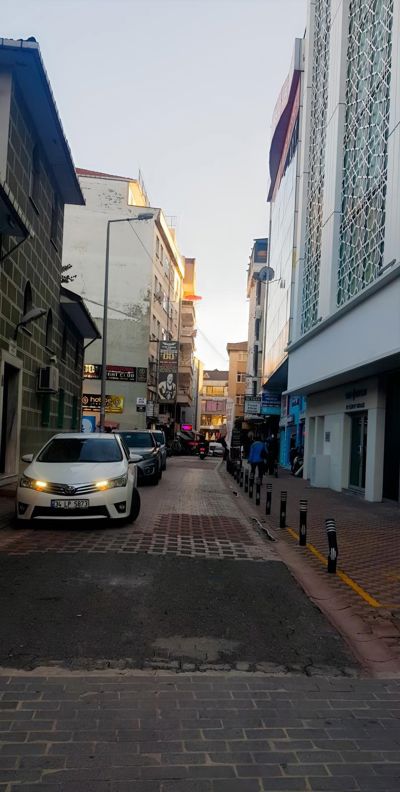 ÜMRANİYE ÇARŞI MERKEZ ALEMDAĞ CAD. ÜSTÜNDE 1.KAT OFİS BÜRO DEPO — fotoğraf 30