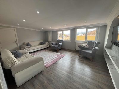 SARIGAZİ MAHALLESİNDE SİTE İÇİNDE 6+2 DUBLEKS DAİRE — fotoğraf 24