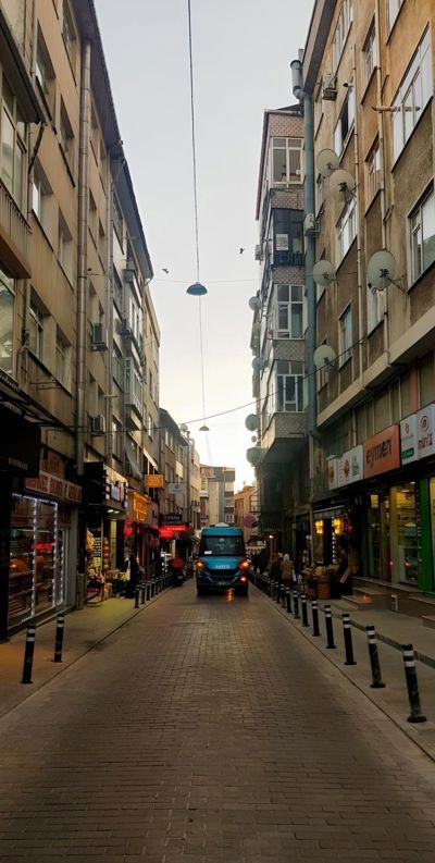 ÜMRANİYE ÇARŞI MERKEZDE KONUT İŞYERİ MÜTEAHHİTE VERİLMİŞ 3+1 İNŞ — fotoğraf 26