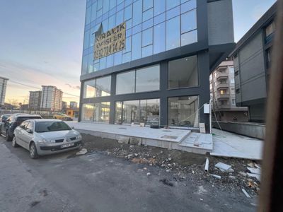 SAMANDIRA METRO İSTASYONU MEYDANI KİRALIK 550 M2 DÜKKAN&MAGAZA — fotoğraf 2