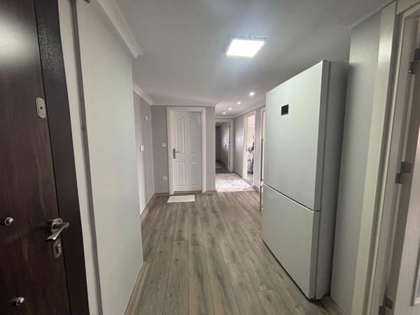 SARIGAZİ MAHALLESİNDE SİTE İÇİNDE 6+2 DUBLEKS DAİRE