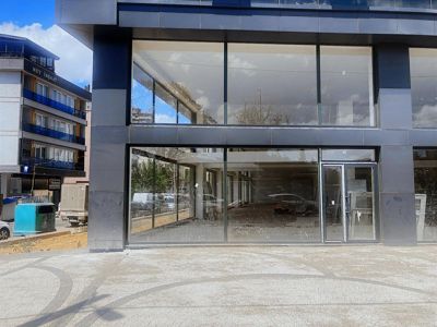 YENİ AÇILAN SAMANDIRA METRO İSTASYONU ÖNÜNDE KİRALIK DÜKKAN — fotoğraf 31