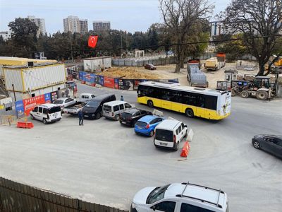 YENİ AÇILAN SAMANDIRA METRO İSTASYONU ÖNÜNDE KİRALIK DÜKKAN — fotoğraf 30